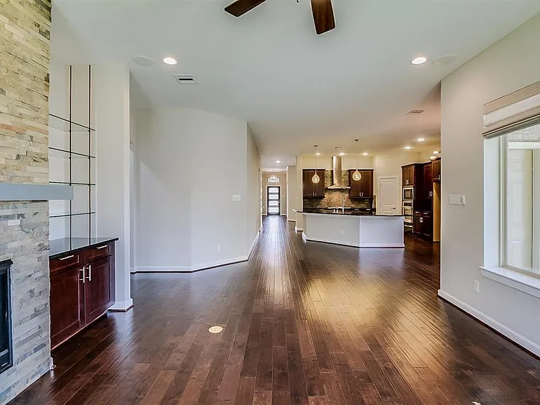 17106 Rainier Creek Dr — Photo 7