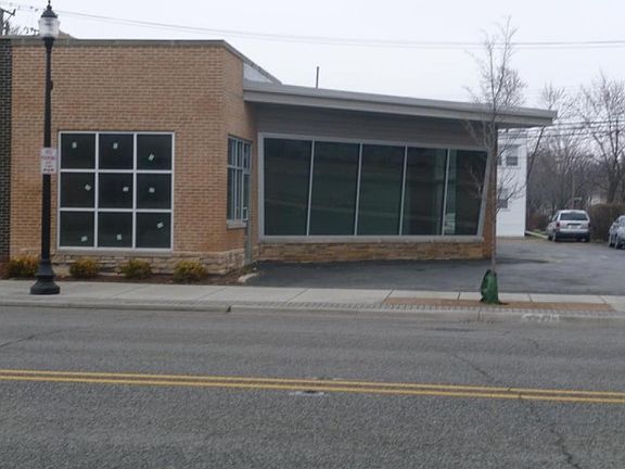 3rd image of 8301 Skokie Blvd