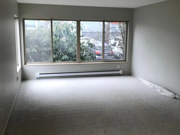 1307 E John St #201, Seattle, WA 98102