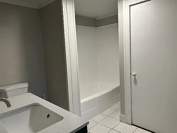 52 Old Morton St #1 — Photo 9