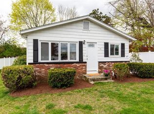36 Versailles St, Cranston, RI 02920