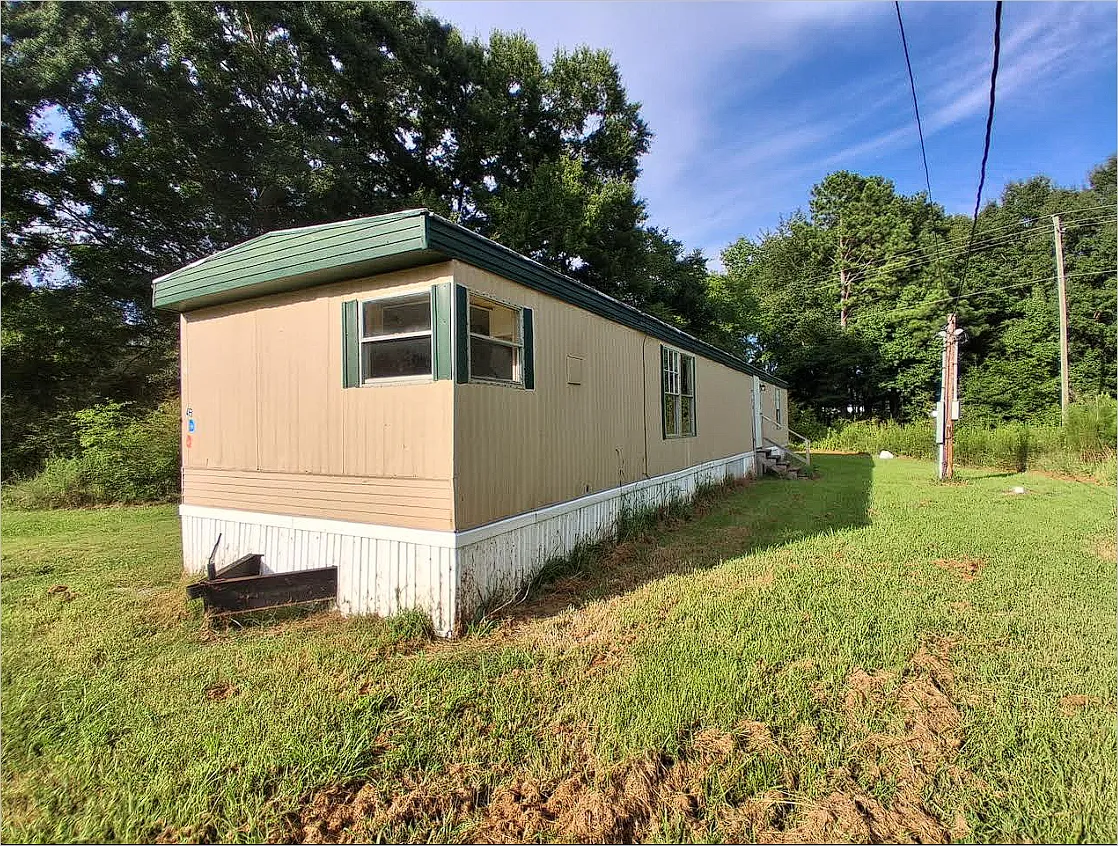 2 bed, 750 sqft, $650 — Photo 2