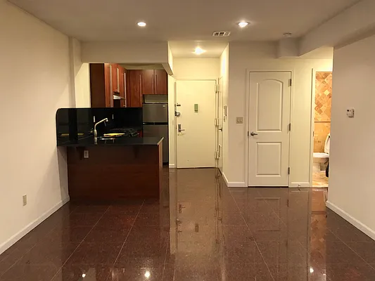 Rented by Astoria Realty | media 11