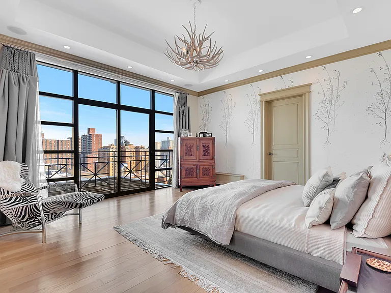 215 W 90th St #PHD — Photo 11