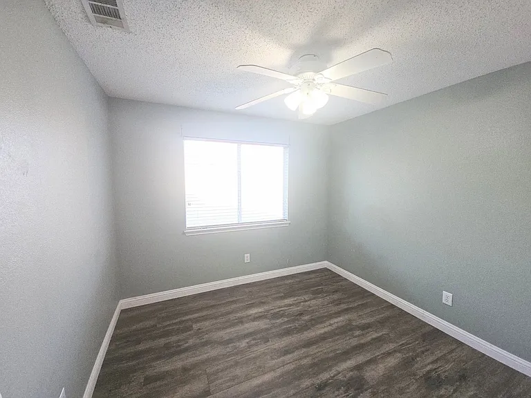 4605 Buffalo Bend Pl — Photo 24