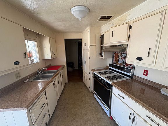 3rd image of 7252 Whitehouse Dr #60