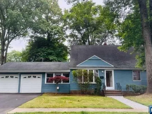 563 Herrmann Ave, River Vale, NJ 07675