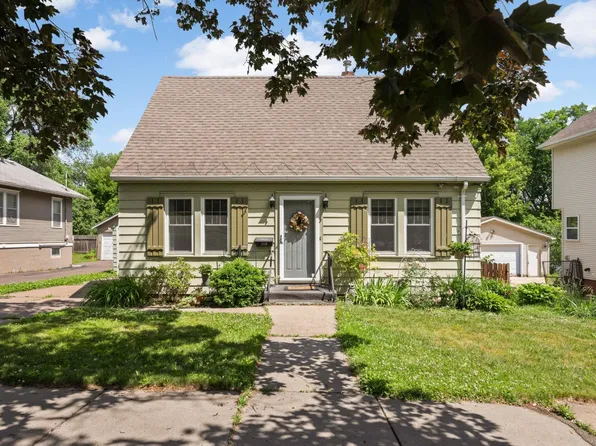 209 Robie St W, Saint Paul, MN 55107