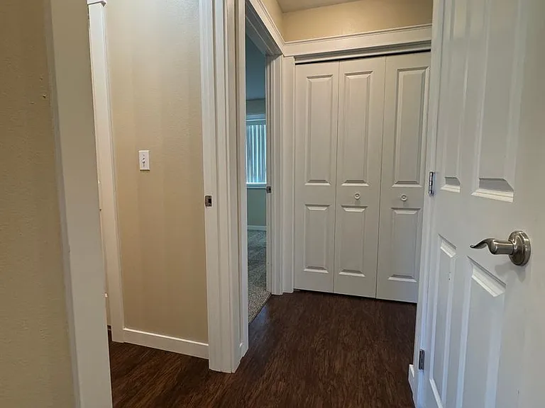 2221 N Airport Rd — Photo 9