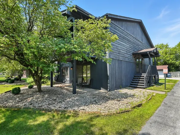 1349 Brookside Dr Unit B-2, Munster, IN 46321