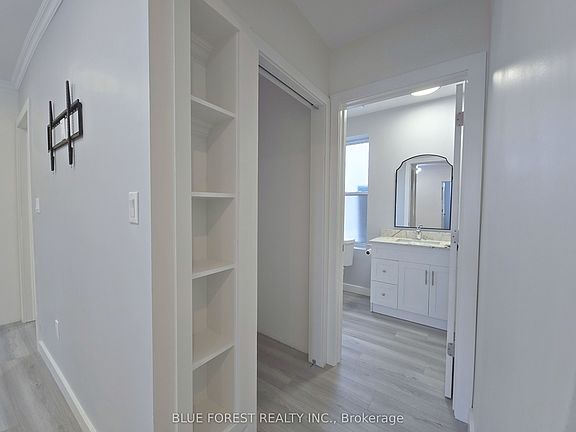 4th image of 213 Furnival Rd Unit A