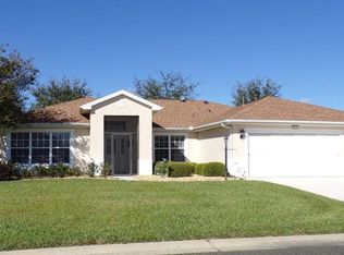 5345 Sir Churchill Dr, Leesburg, FL 34748