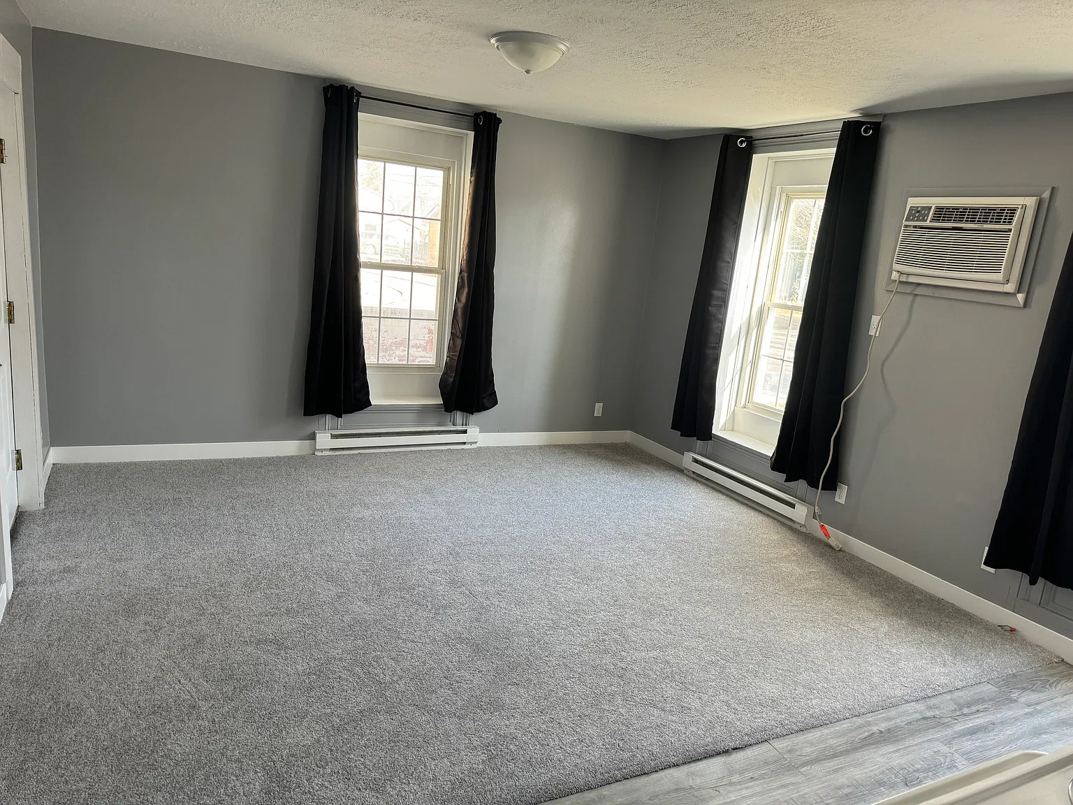 1 bed, 460 sqft, $950 — Photo 2