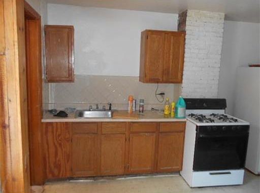 2nd image of 234 Hurley St