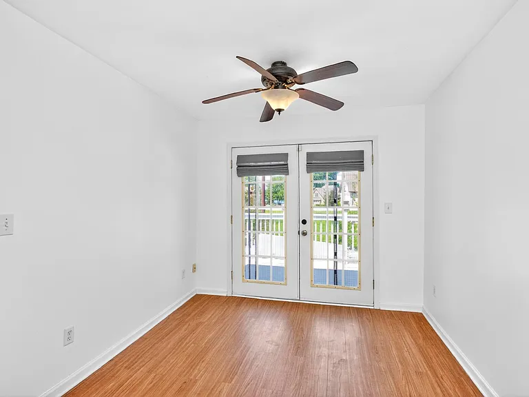 3008 Lakeshore Dr — Photo 35