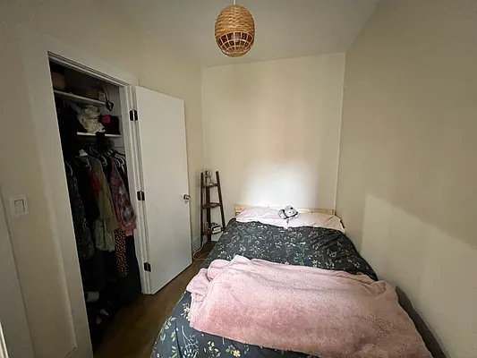 Rented by Mdays Realty | media 17