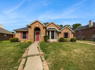 125 Meadow Creek Dr, Murphy, TX 75094
