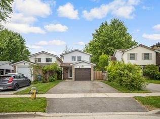 106 Queensdale Cres, Guelph, ON N1H 6W3