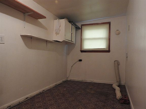 4th image of 1019 Nooney St