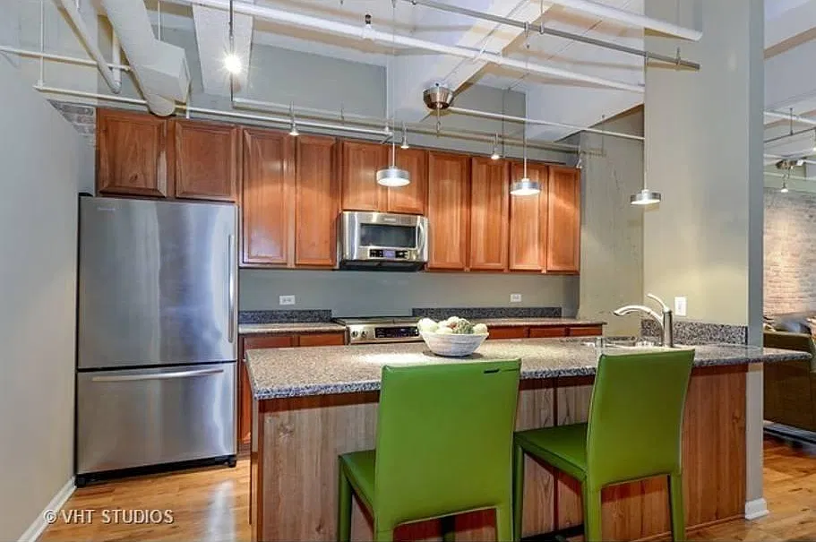 2 bed, 1600 sqft, $3,997 — Photo 3