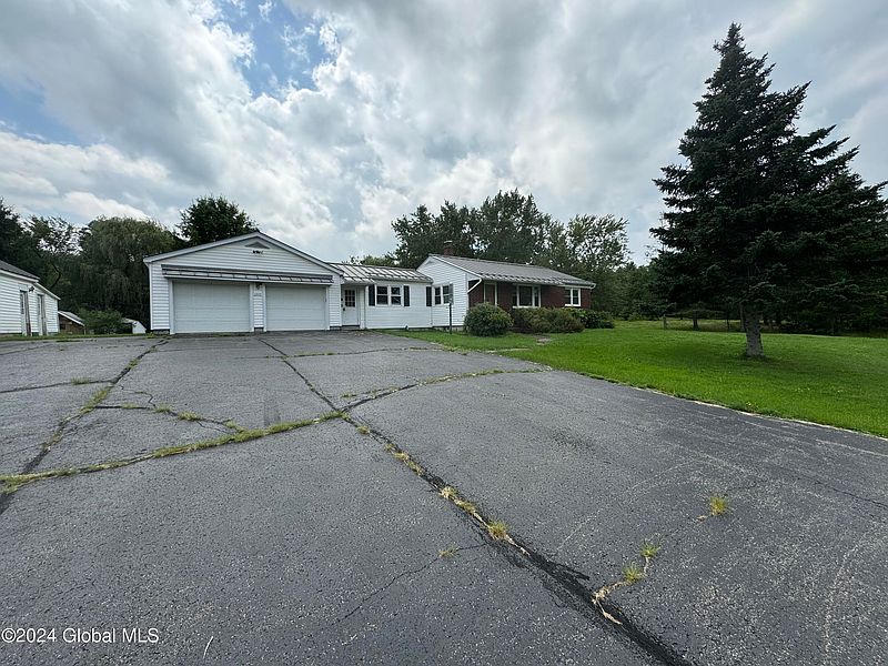 2nd image of 1315 Township Road