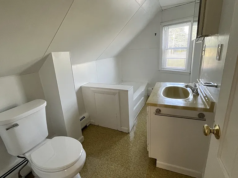 10 Maple St #2 — Photo 3