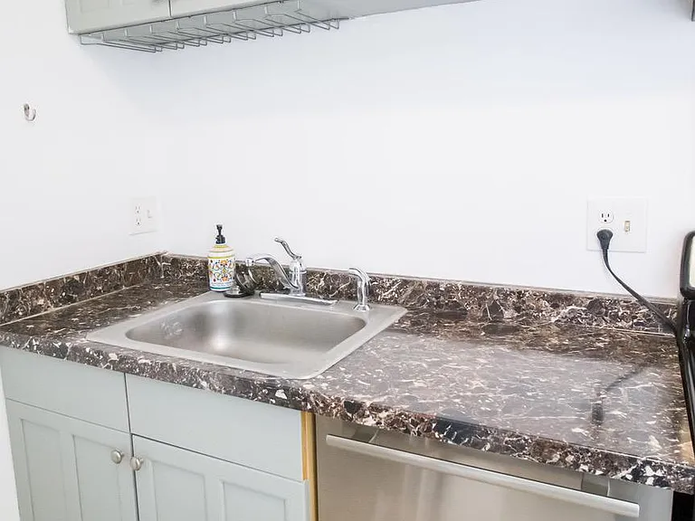 11602 Vantage Hill Rd #2A — Photo 10