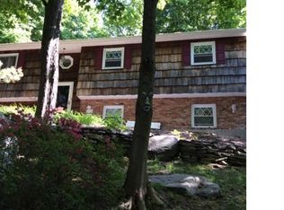 16 Pennsylvania Ave, Monroe, NY 10950