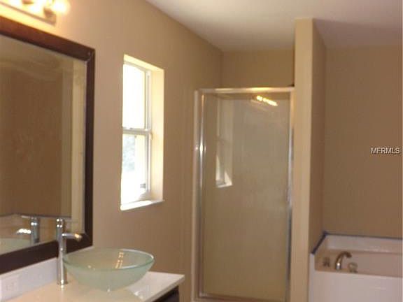 5th image of 1703 Redfin Way