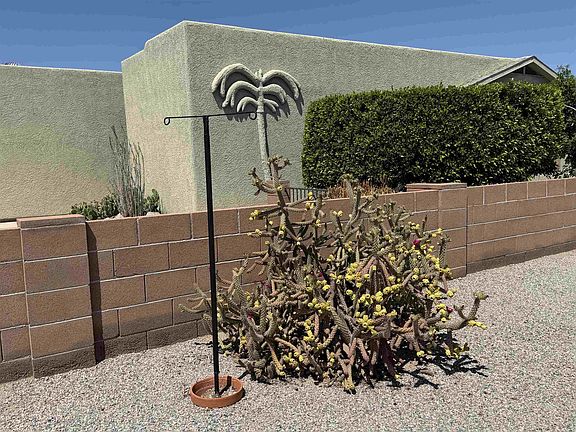 5th image of 10351 S Summer Ave