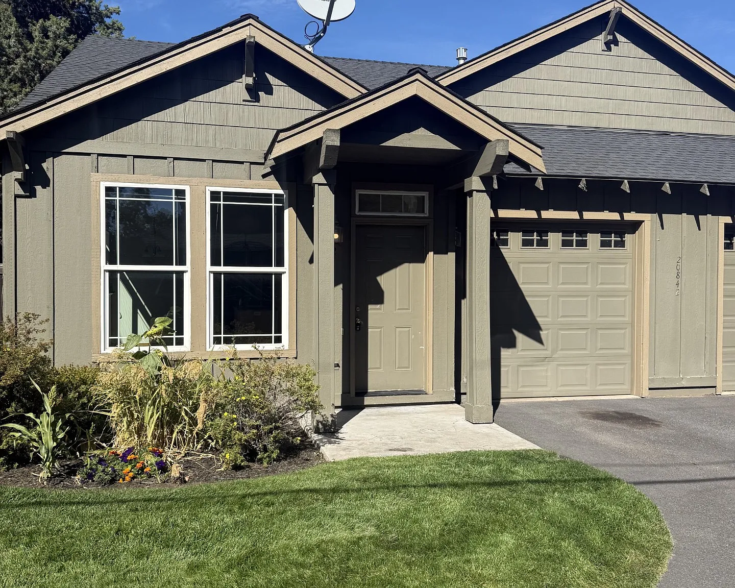 20842 Nova Loop — Photo 1