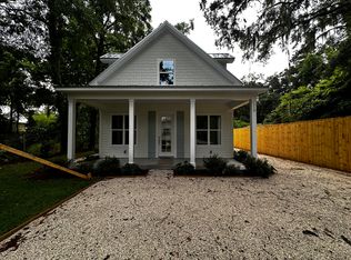 128 Oliver Ln, Saint Simons Island, GA 31522