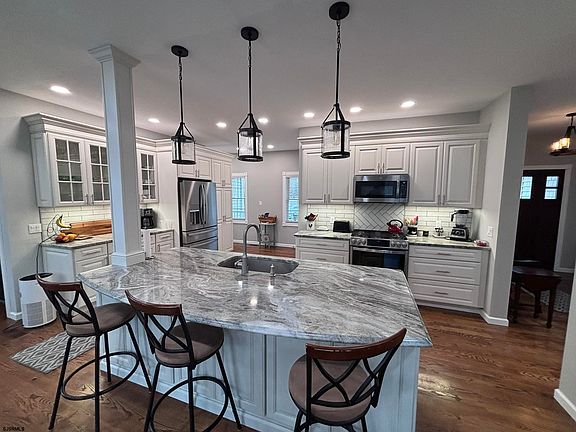 3rd image of 955 Nugentown Rd