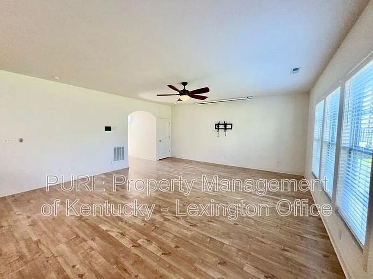 138 Amen Corner Way — Photo 8