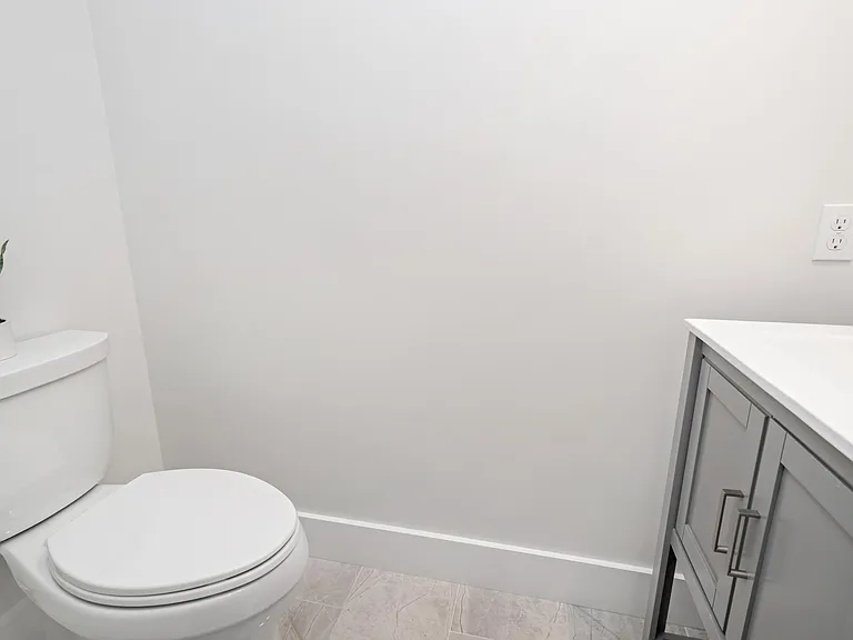 8906 Shady Hls — Photo 15