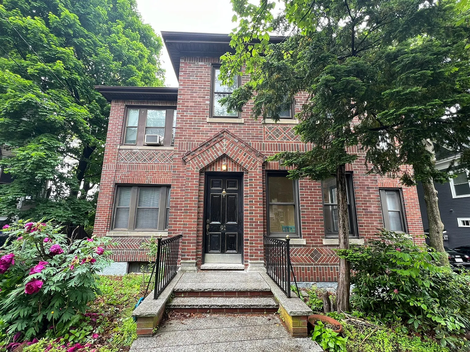 3 bed, 1800 sqft, $4,350 — Photo 2