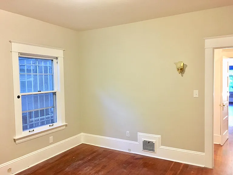 221 S Hamilton St — Photo 30