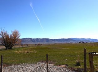 24 Cluzen Rd, Lonepine, MT 59848