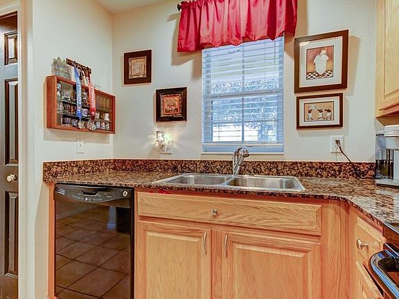 4th image of 9414 Charlesberg Dr