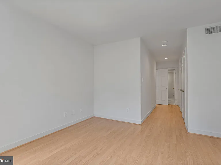 1117 New Hampshire Ave NW #7 — Photo 21