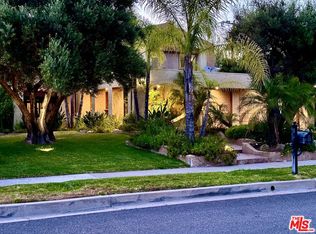 22705 Jameson Dr, Calabasas, CA 91302