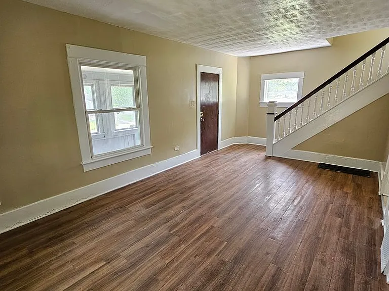 344 Fuller St — Photo 12