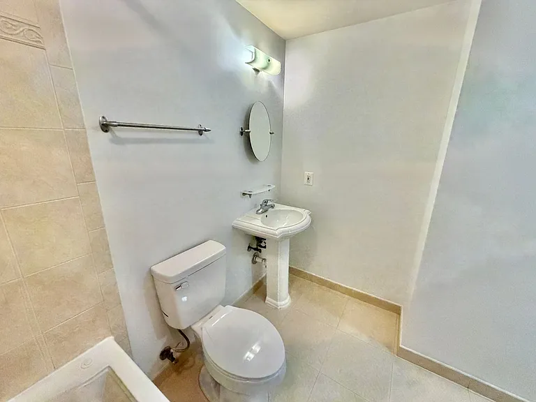52 Quincy Pl NW #205 — Photo 16