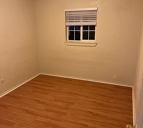 3rd image of 2560 Alma Ave APT B
