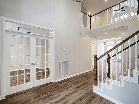5th image of 15219 Lantern Creek Ln