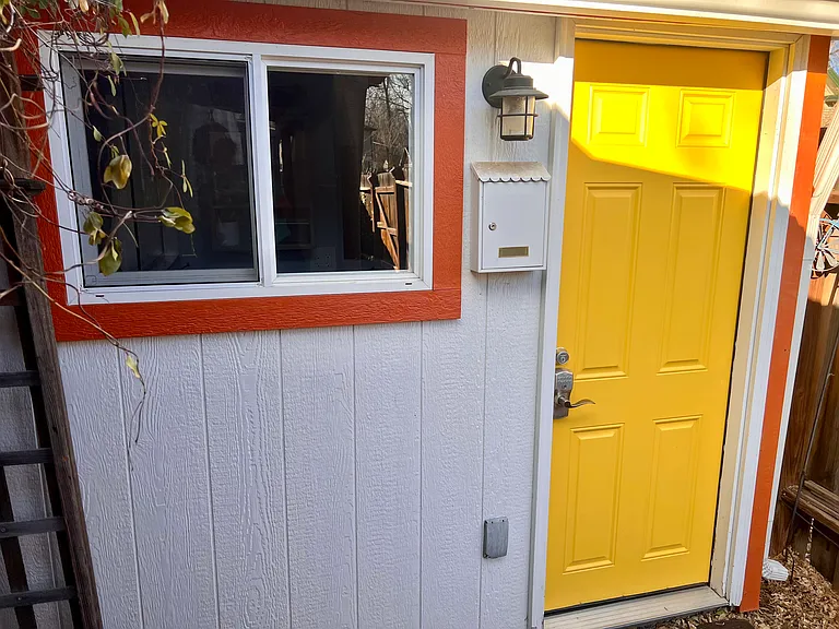 Maple St — Photo 10