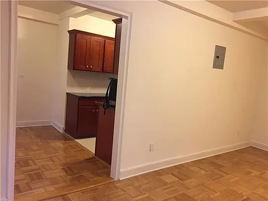 Rented by Ready Group | media 9