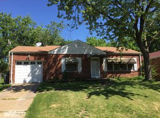 913 Riverview Blvd, Saint Louis, MO 63147