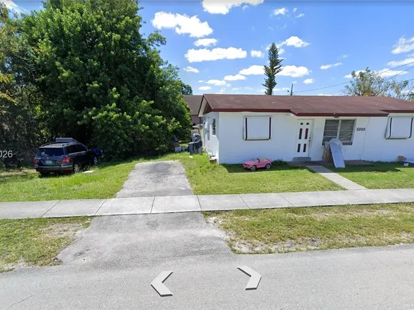 5200 SW 21st St, Hollywood, FL 33023