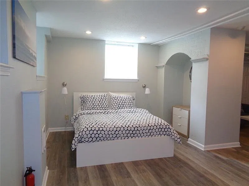 1 bed, 500 sqft, $1,800 — Photo 3
